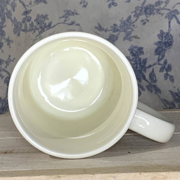 Rare Vintage Christmas Carolers Mug - Picture 7 of 8